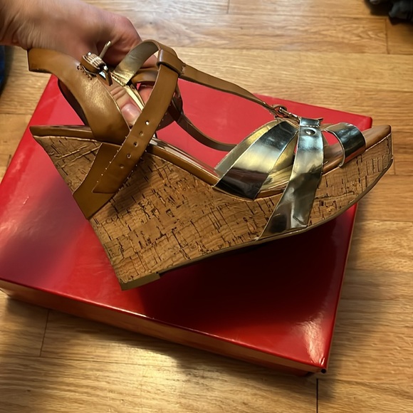 GUESS wedges - Picture 4 of 6